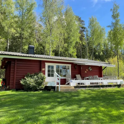 Cottage in Tolg outside Växjö by Lake Asasjön 🐾